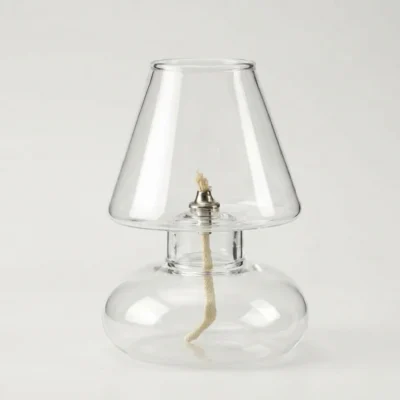 Éole - Lampe à huile pour extérieur, coupe-vent - fond blanc